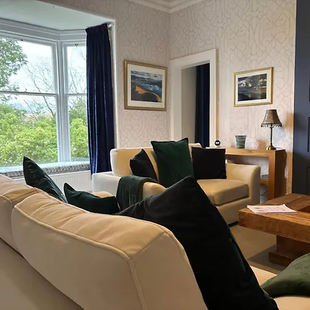 Redwood Rise At The Lairbeck